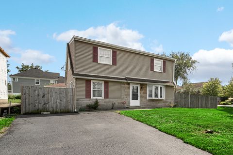 Tiny photo for 25W277 Doris Avenue, Carol Stream, IL 60188 (MLS # 12498920)