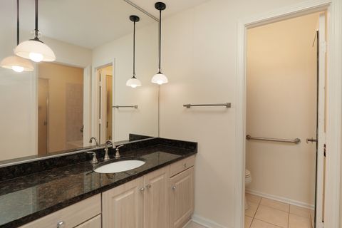 Tiny photo for 44 Park Lane #229, Park Ridge, IL 60068 (MLS # 12582074)