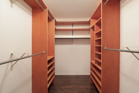 Tiny photo for 44 Park Lane #229, Park Ridge, IL 60068 (MLS # 12582074)