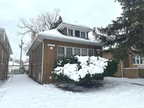 Photo of 99 Bellwood Avenue, Bellwood, IL 60104 (MLS # 12528905)