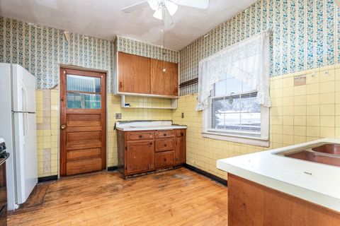 Tiny photo for 99 Bellwood Avenue, Bellwood, IL 60104 (MLS # 12528905)