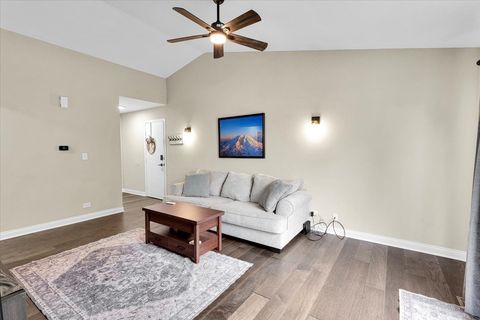 Tiny photo for 2615 Wheatfield Court, Aurora, IL 60502 (MLS # 12717804)