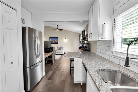Tiny photo for 2615 Wheatfield Court, Aurora, IL 60502 (MLS # 12717804)