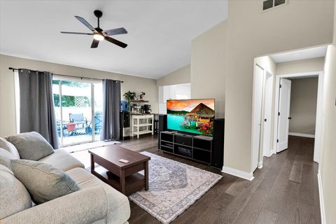 Tiny photo for 2615 Wheatfield Court, Aurora, IL 60502 (MLS # 12717804)
