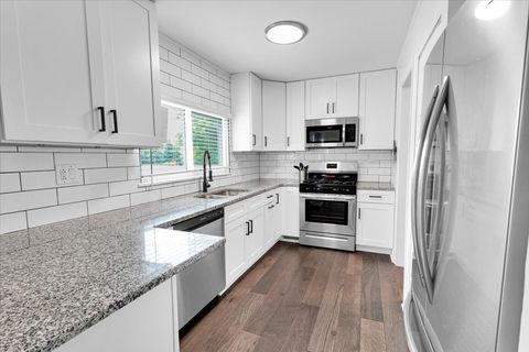 Tiny photo for 2615 Wheatfield Court, Aurora, IL 60502 (MLS # 12717804)
