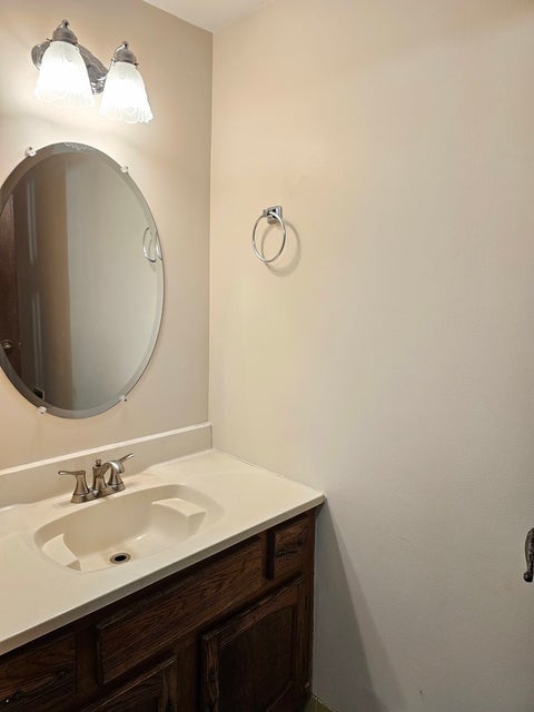 Tiny photo for 11 Crestview Lane #10, Vernon Hills, IL 60061 (MLS # 12710903)