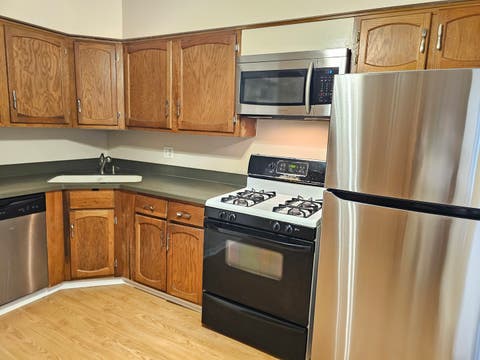 Tiny photo for 11 Crestview Lane #10, Vernon Hills, IL 60061 (MLS # 12710903)