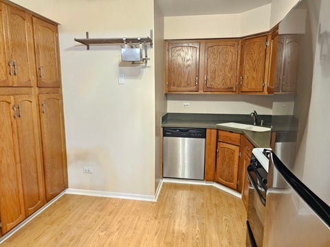 Tiny photo for 11 Crestview Lane #10, Vernon Hills, IL 60061 (MLS # 12710903)