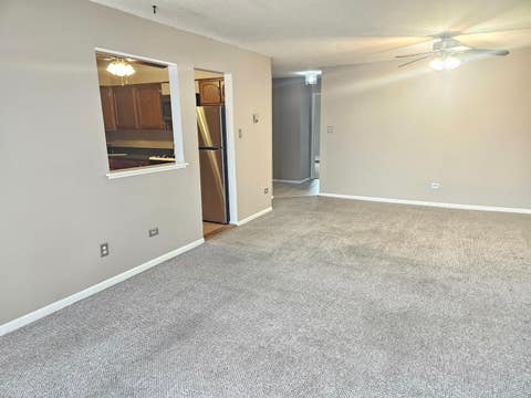 Tiny photo for 11 Crestview Lane #10, Vernon Hills, IL 60061 (MLS # 12710903)