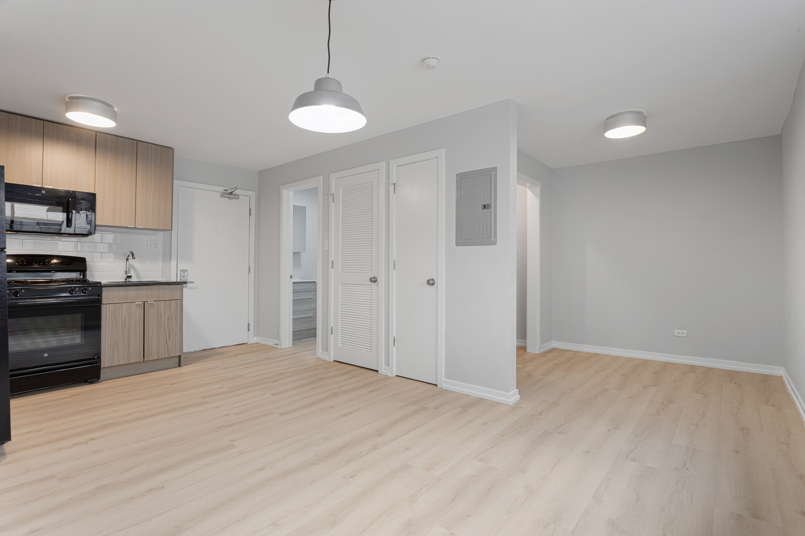 5411 N Winthrop Avenue 217