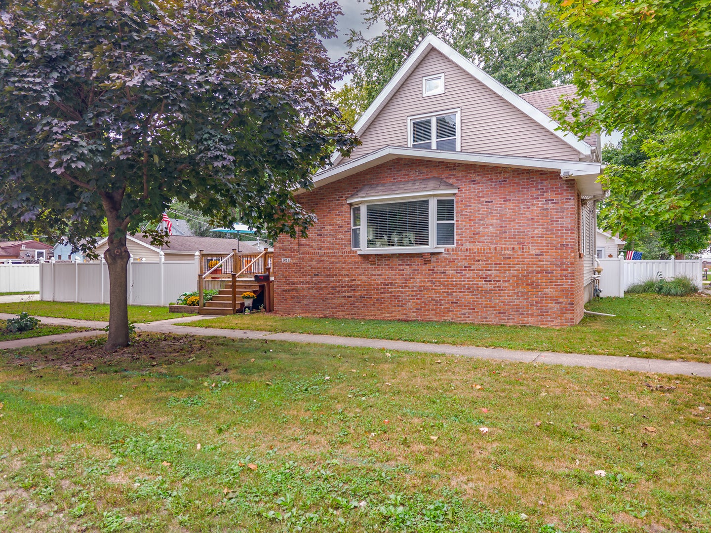 921 N Plum Street