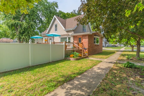 Tiny photo for 921 N Plum Street, Pontiac, IL 61764 (MLS # 12734086)