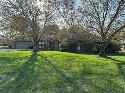 Tiny photo for 1602 S Eugene Lane, Marion, IL 62959 (MLS # 12598170)