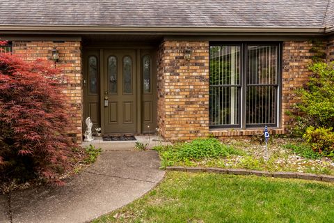 Tiny photo for 1602 S Eugene Lane, Marion, IL 62959 (MLS # 12598170)