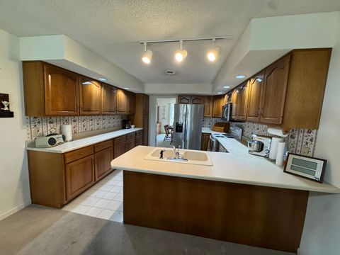 Tiny photo for 1602 S Eugene Lane, Marion, IL 62959 (MLS # 12598170)