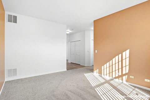 Tiny photo for 28744 W PONDVIEW Drive #28744, Lakemoor, IL 60051 (MLS # 12478694)