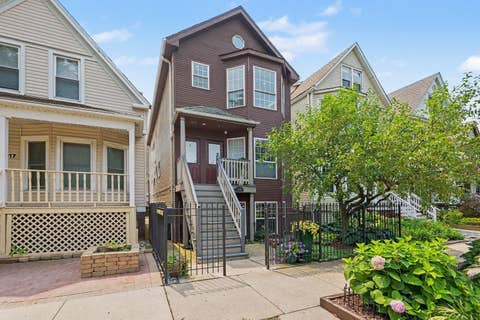 Photo of 1619 W Hollywood Avenue #3, Chicago, IL 60660 (MLS # 12736766)