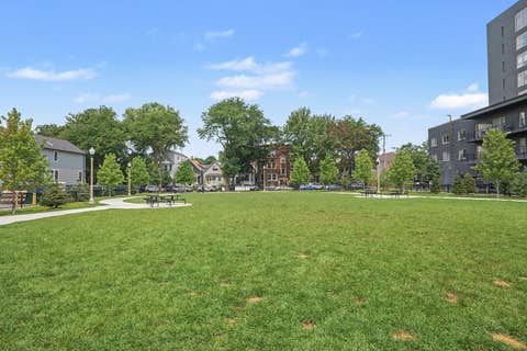 Tiny photo for 1619 W Hollywood Avenue #3, Chicago, IL 60660 (MLS # 12736766)