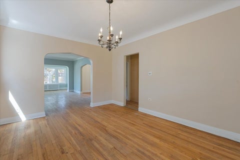 Tiny photo for 6515 N MAPLEWOOD Avenue, Chicago, IL 60645 (MLS # 12763088)