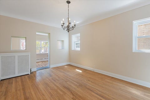 Tiny photo for 6515 N MAPLEWOOD Avenue, Chicago, IL 60645 (MLS # 12763088)