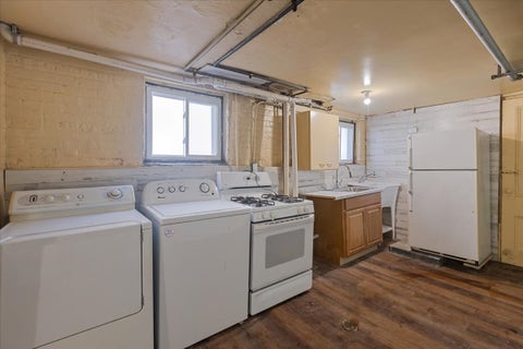 Tiny photo for 6515 N MAPLEWOOD Avenue, Chicago, IL 60645 (MLS # 12763088)