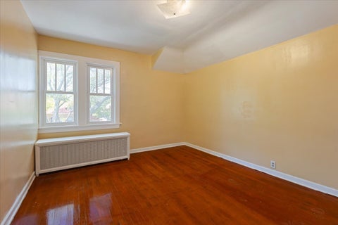 Tiny photo for 6515 N MAPLEWOOD Avenue, Chicago, IL 60645 (MLS # 12763088)