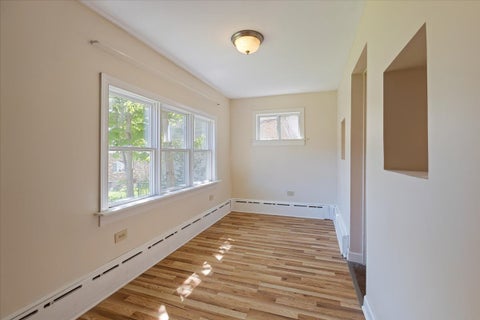 Tiny photo for 6515 N MAPLEWOOD Avenue, Chicago, IL 60645 (MLS # 12763088)