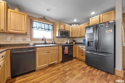 Tiny photo for 211 SUMMIT Drive, Tipton, IA 52772 (MLS # QC4266817)