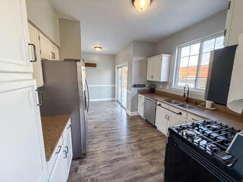 Tiny photo for 1629 Silver Springs Court, Aurora, IL 60504 (MLS # 12511890)