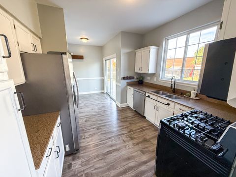 Tiny photo for 1629 Silver Springs Court, Aurora, IL 60504 (MLS # 12511890)