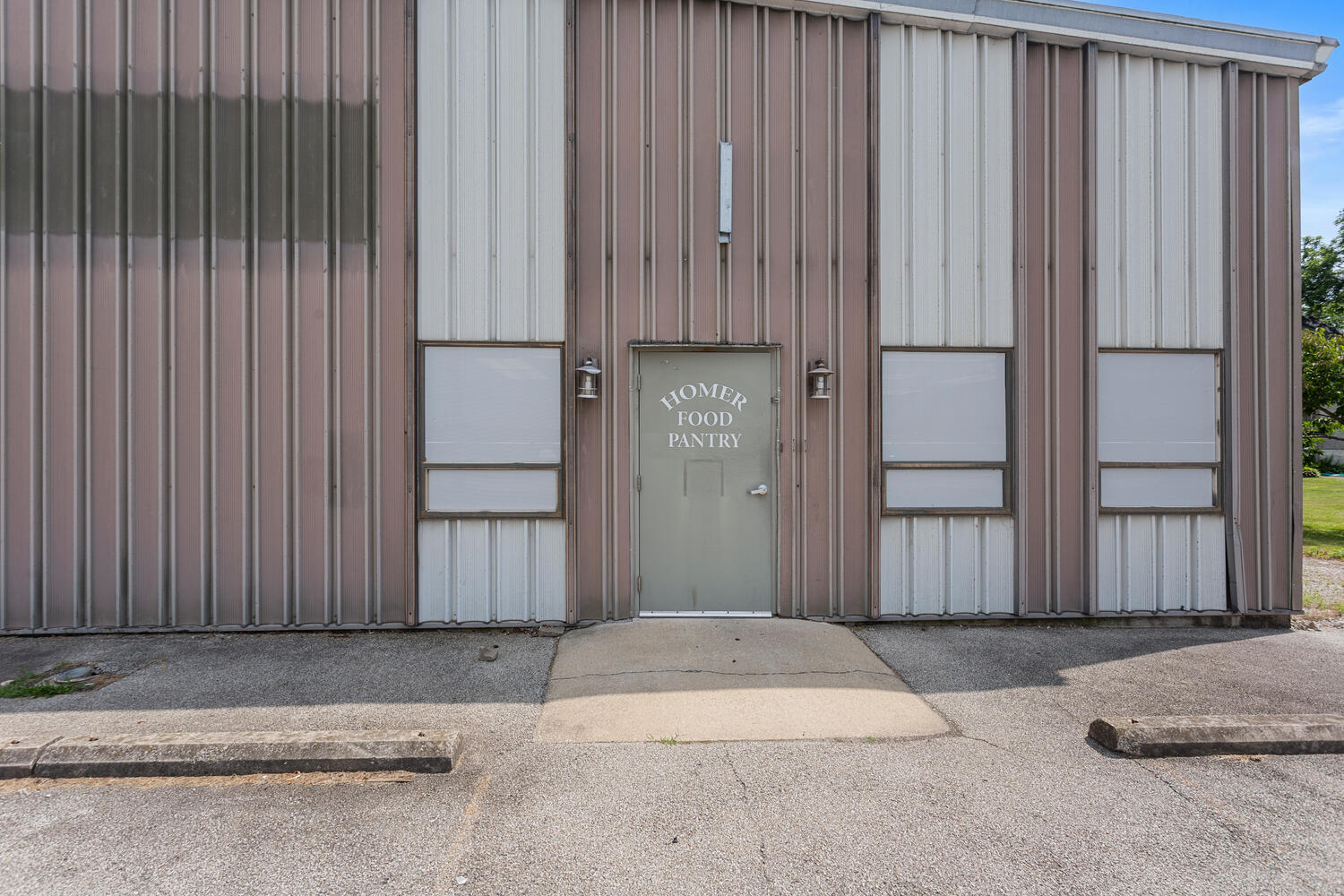 307 E 2nd Street