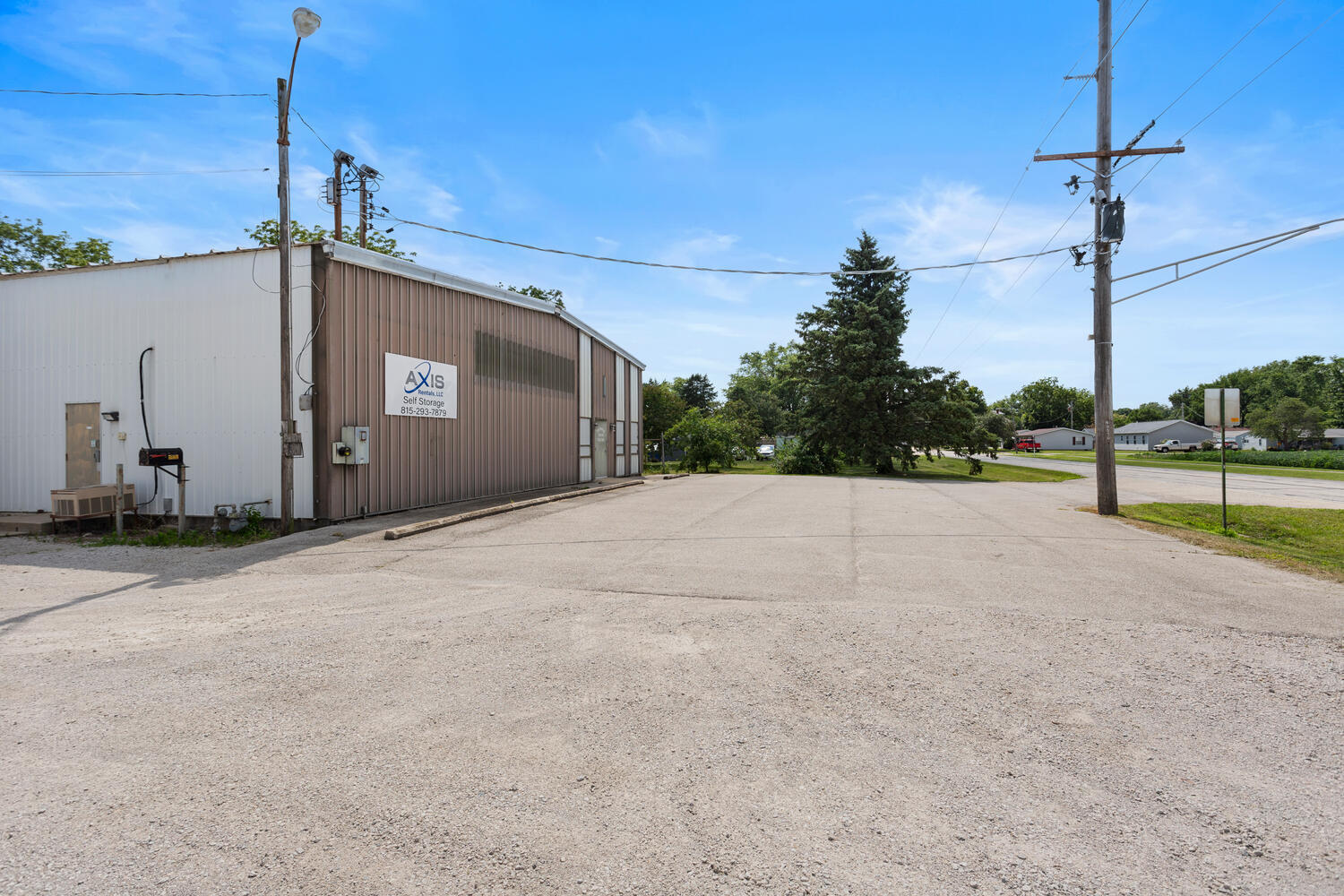 307 E 2nd Street