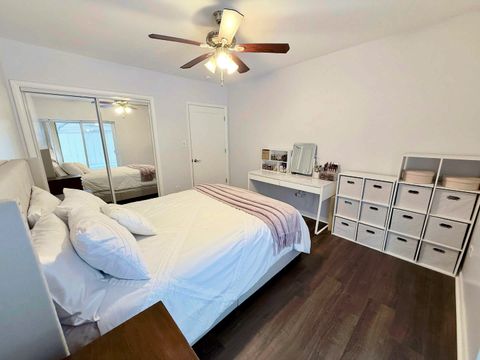 Tiny photo for 425 Wesley Avenue #102, Oak Park, IL 60302 (MLS # 12590215)