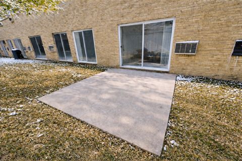 Tiny photo for 425 Wesley Avenue #102, Oak Park, IL 60302 (MLS # 12590215)
