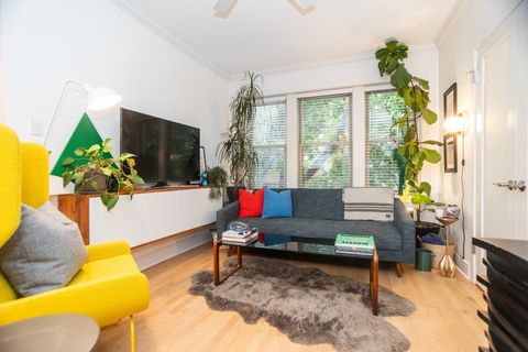 Tiny photo for 1704 W Catalpa Avenue #2W, Chicago, IL 60640 (MLS # 12490254)