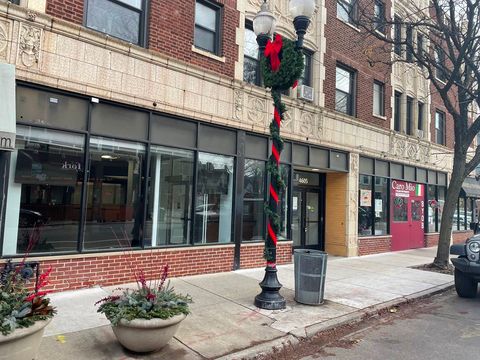 4605 N Lincoln Avenue Chicago IL 60625