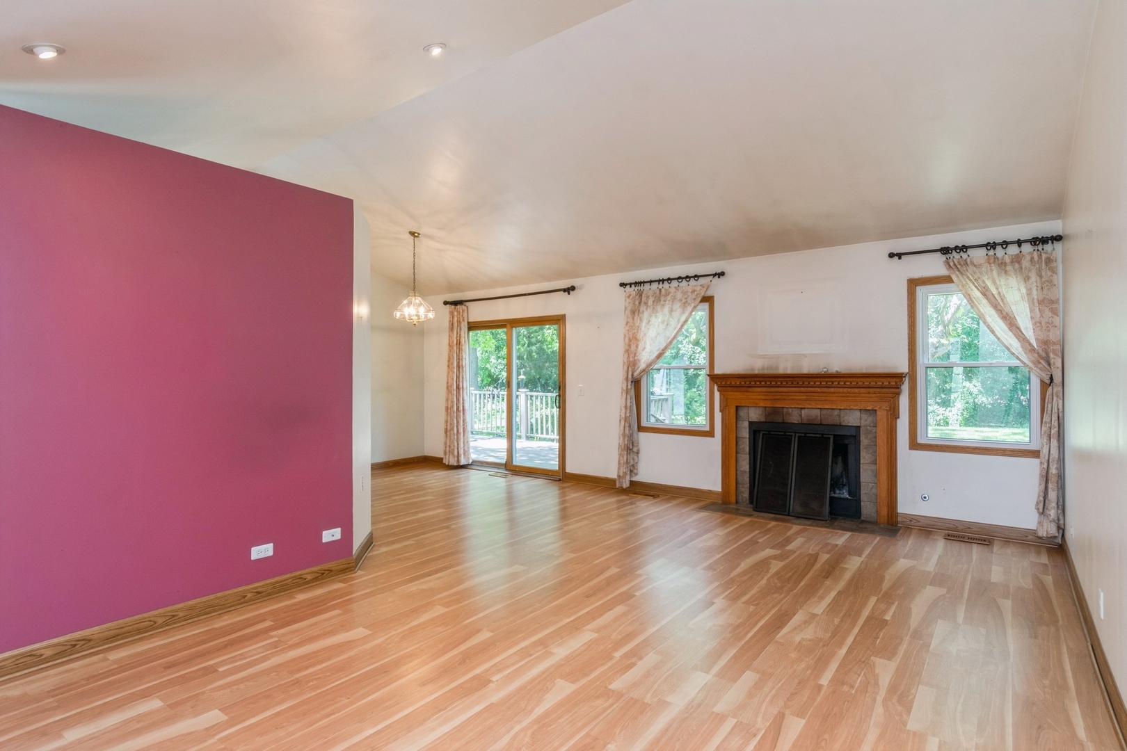 27W120 Walnut Drive