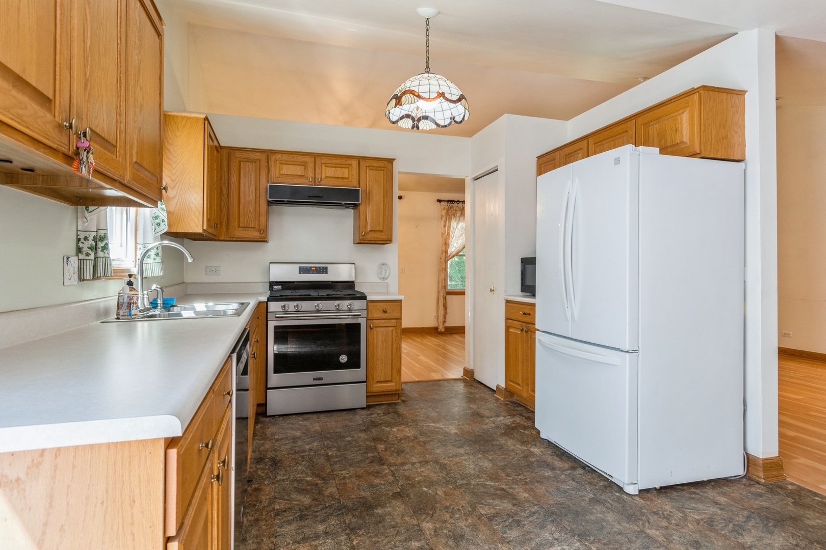 27W120 Walnut Drive
