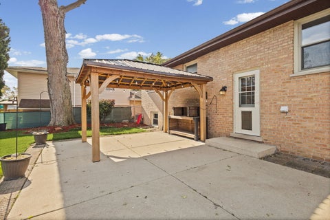 Tiny photo for 10613 S Terry Drive, Palos Hills, IL 60465 (MLS # 12795849)