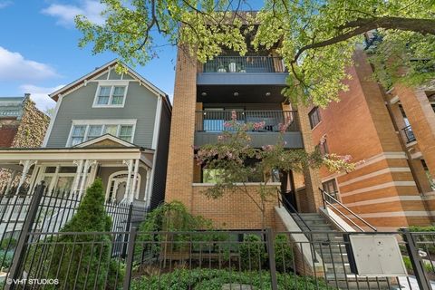 637 W Melrose Street 2 Chicago IL 60657