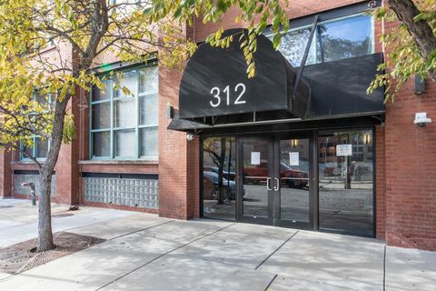 Photo of 312 N May Street #4J, Chicago, IL 60607 (MLS # 12511751)