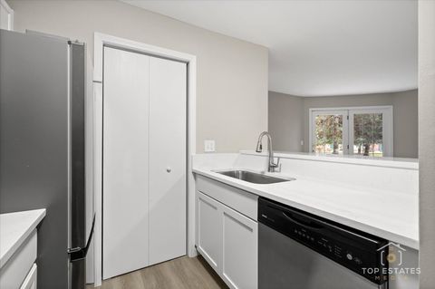 Tiny photo for 360 Leah Lane #1G, Woodstock, IL 60098 (MLS # 12524901)