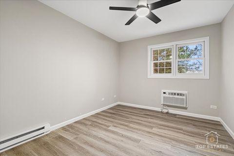 Tiny photo for 360 Leah Lane #1G, Woodstock, IL 60098 (MLS # 12524901)