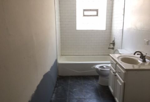 Tiny photo for 725 E 152nd Street, Phoenix, IL 60426 (MLS # 12609276)