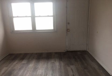 Tiny photo for 725 E 152nd Street, Phoenix, IL 60426 (MLS # 12609276)