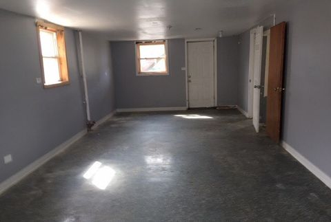 Tiny photo for 725 E 152nd Street, Phoenix, IL 60426 (MLS # 12609276)