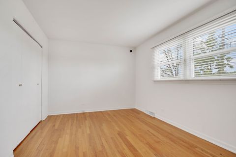 Tiny photo for 18751 Kings Road, Homewood, IL 60430 (MLS # 12621939)