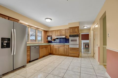 Tiny photo for 18751 Kings Road, Homewood, IL 60430 (MLS # 12621939)