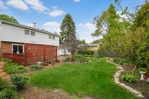 Tiny photo for 18751 Kings Road, Homewood, IL 60430 (MLS # 12621939)
