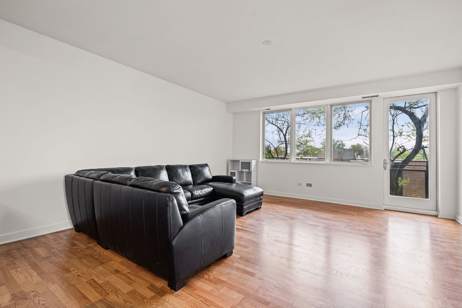 1905 S Wolf Road 209